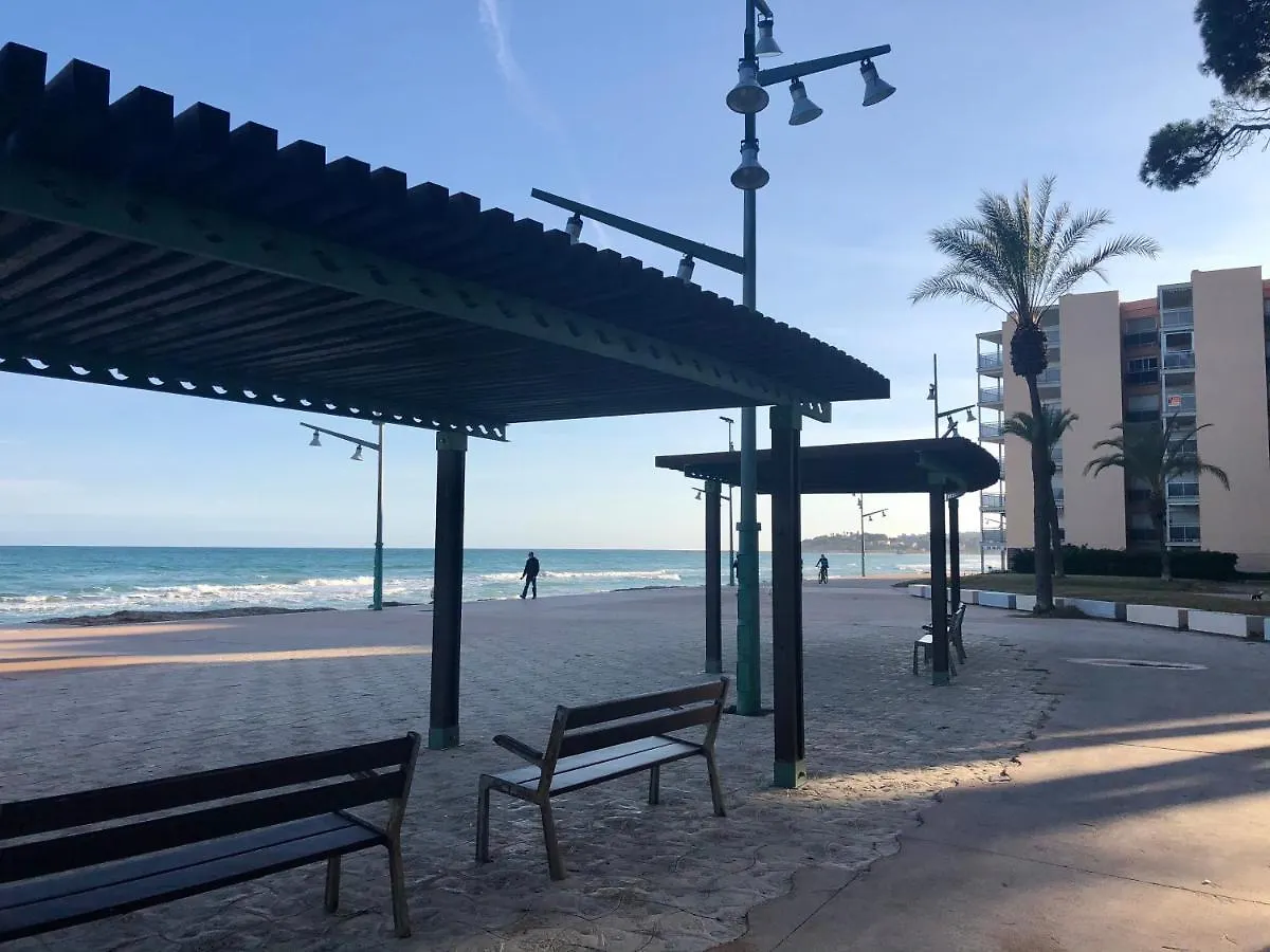 Pineda Beach 1A Linea De Mar & Parking La Pineda 0*,