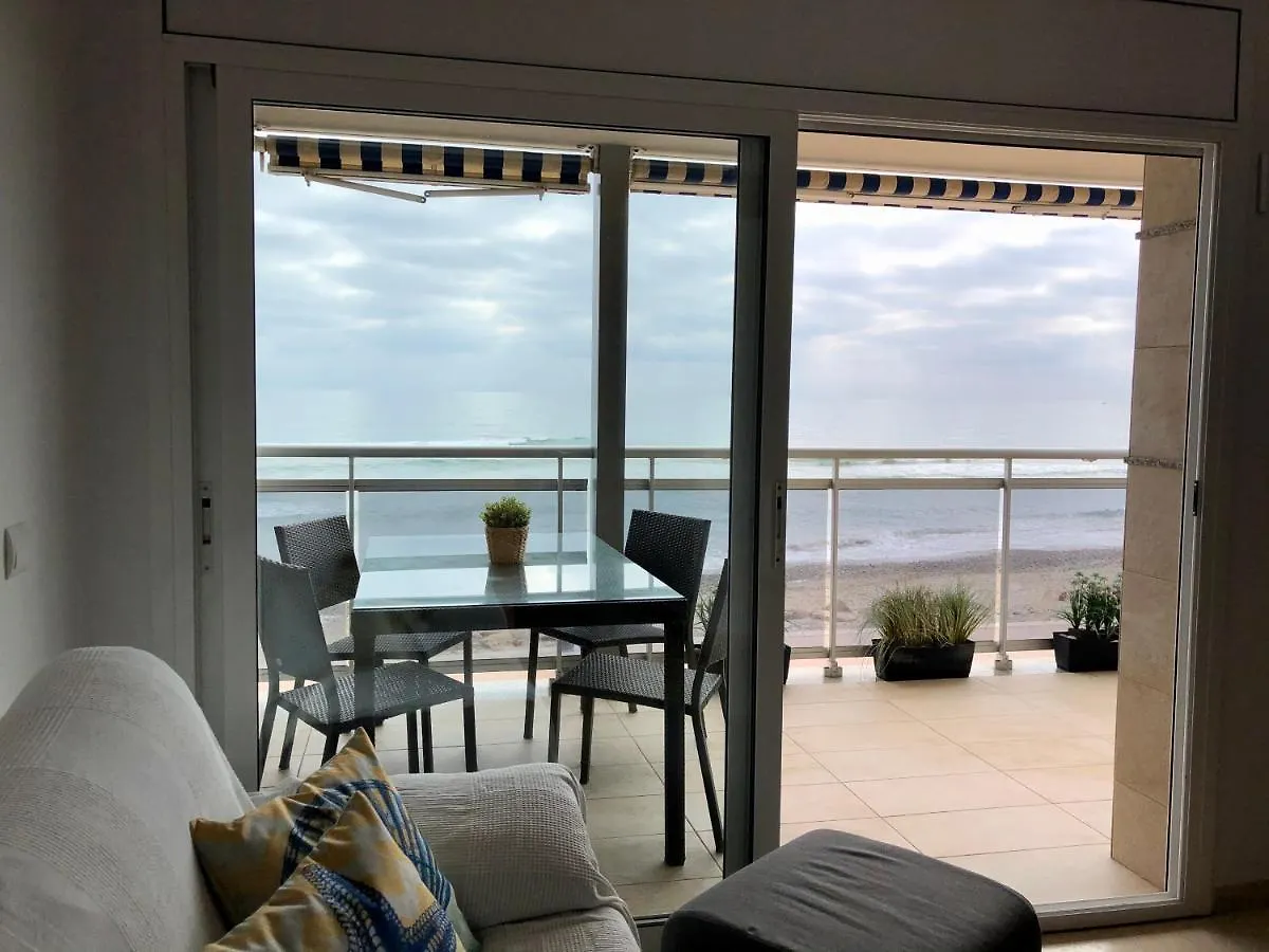 Pineda Beach 1A Linea De Mar & Parking La Pineda 0*,