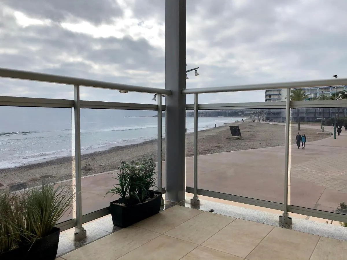 Pineda Beach 1A Linea De Mar & Parking La Pineda 0*,
